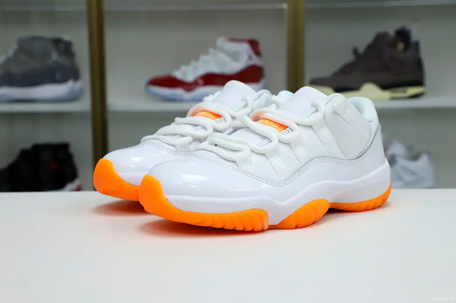 CITRUS' 11 WMNS RETRO LOW Kimikick AIR 'BRIGHT JORDAN 0823